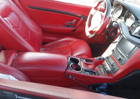 2013 Maserati Granturismo Sport z USA, uszkodzony, nr VIN ZAM45VMA2D0068420